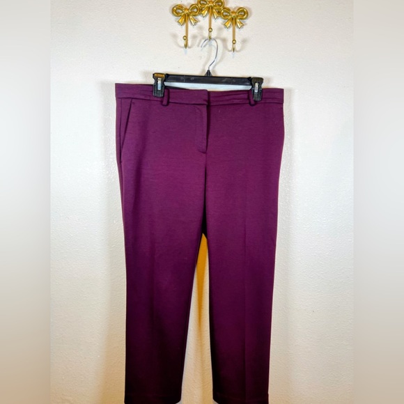 Ann Taylor Pants - Ann Taylor Rich Purple Straight Leg Cropped Pants. Size 10